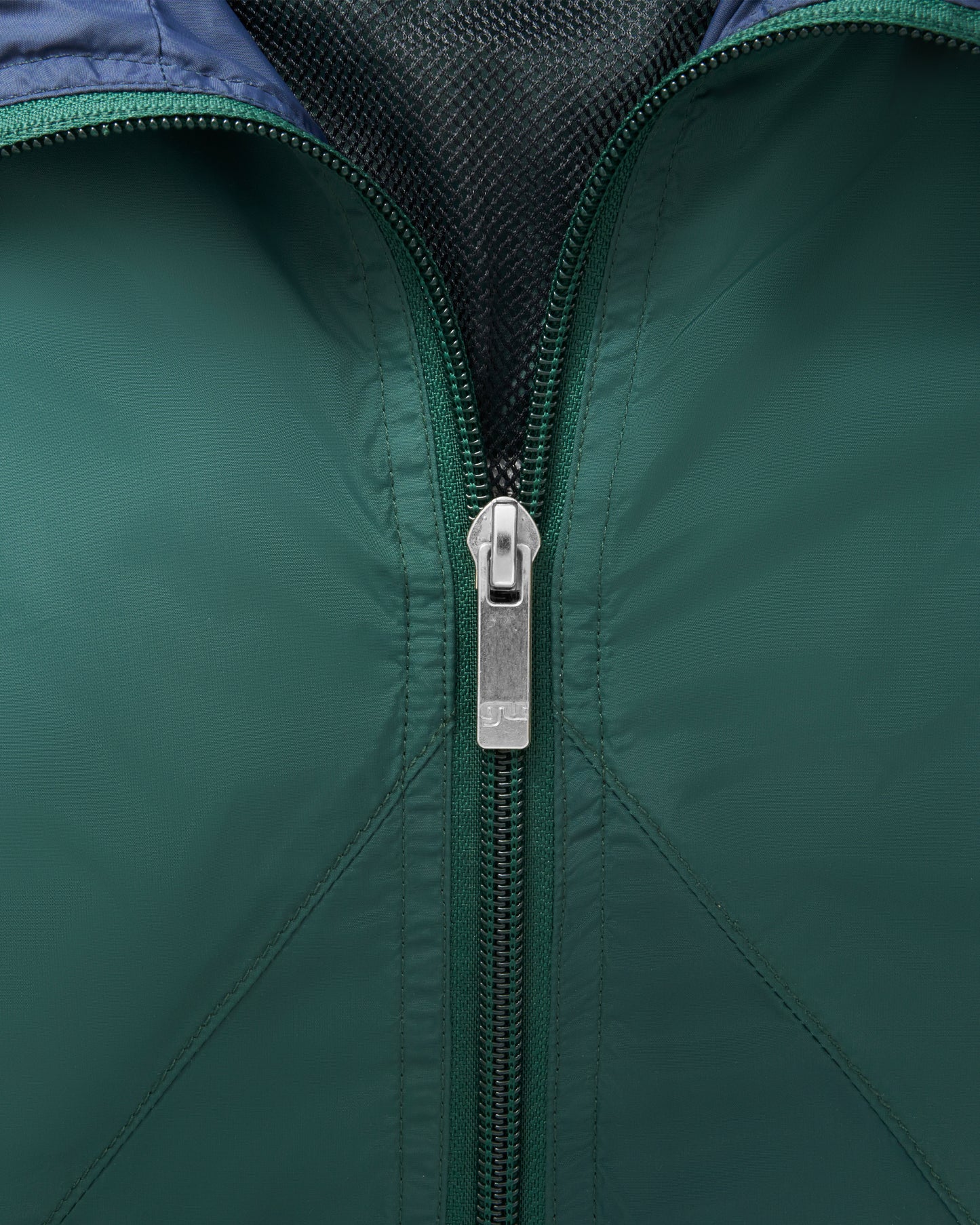 Perec windbreaker